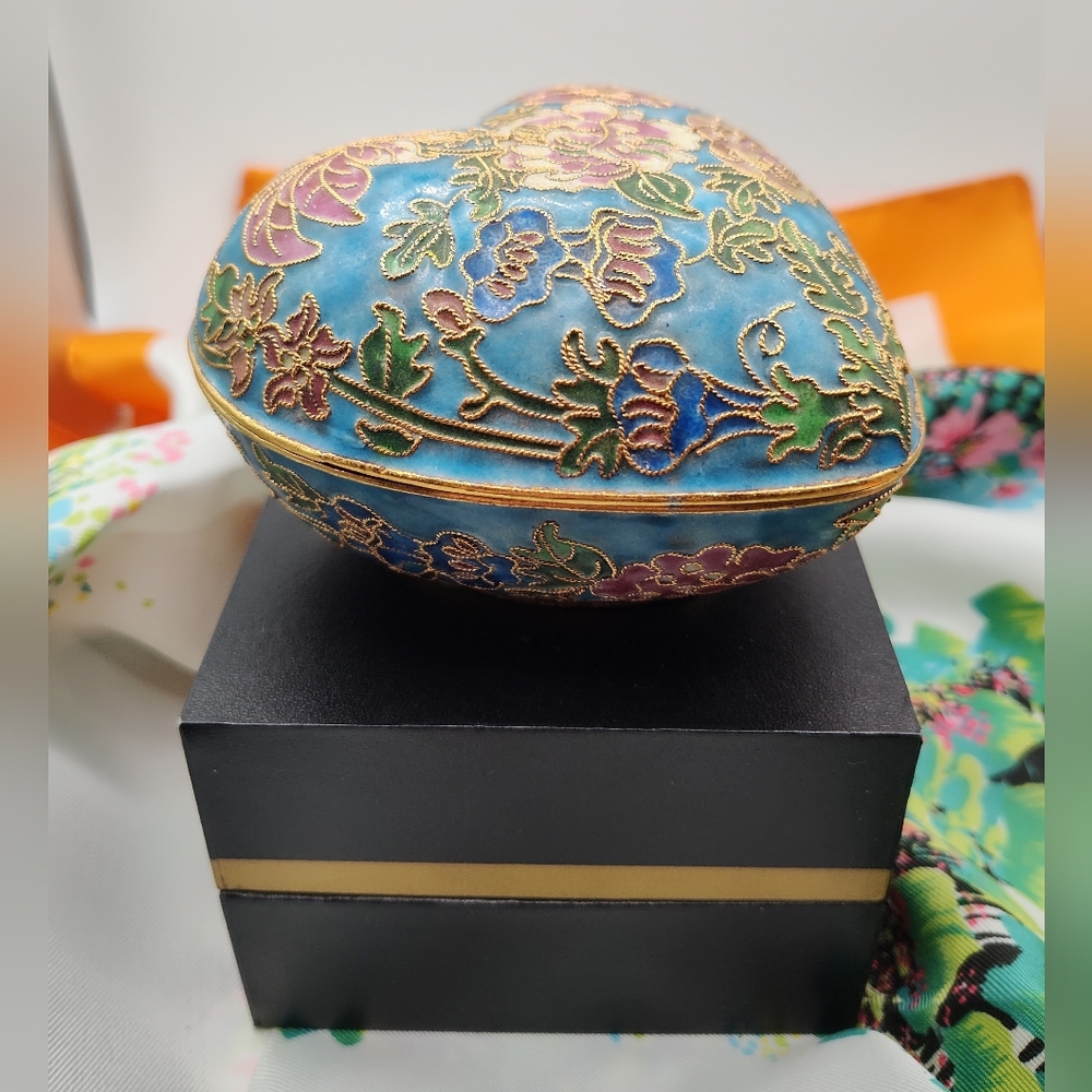 ✨Rare Sky Blue, Gold & Pink Floral Heart-Shaped Cloisonne Large Trinket Box